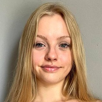 model-avatar