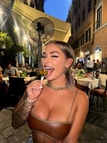 Изображение Hayley Davies