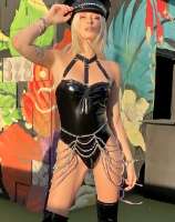 model-avatar
